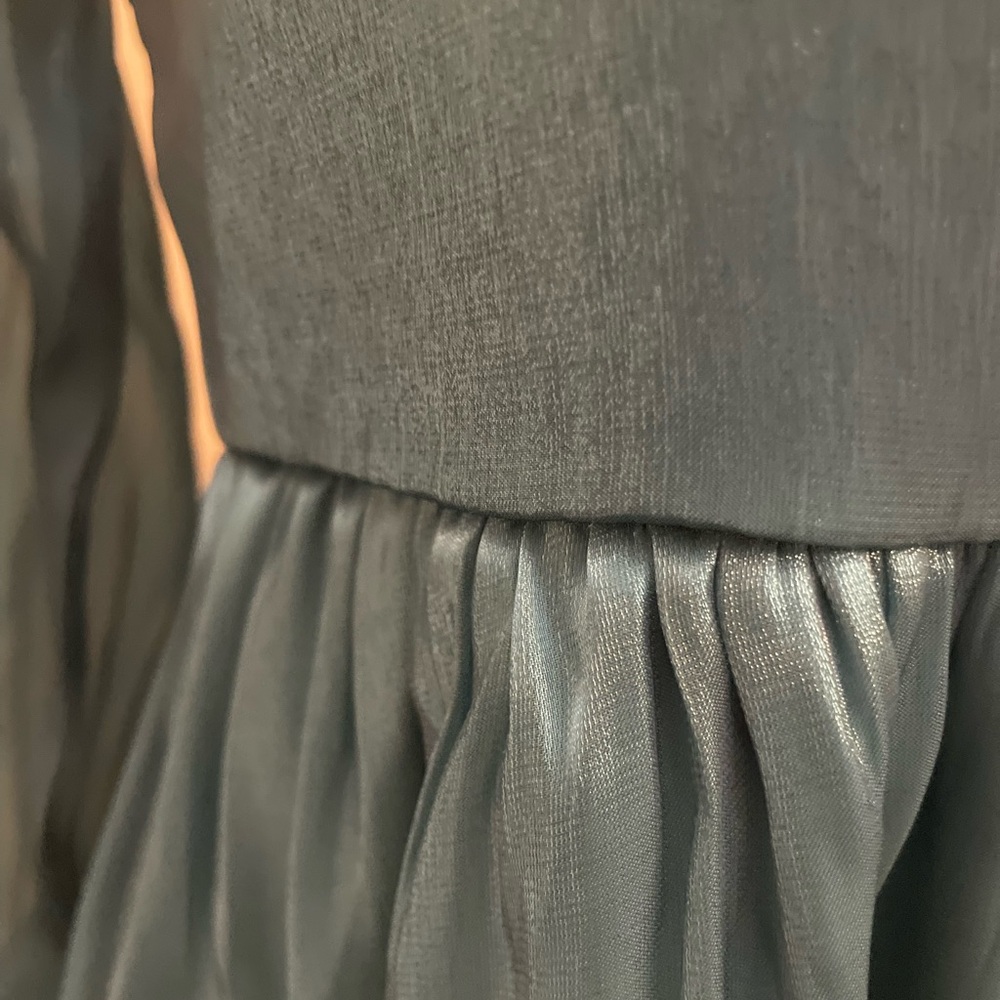 Elegant Teal Blouse - Picture 7 of 10